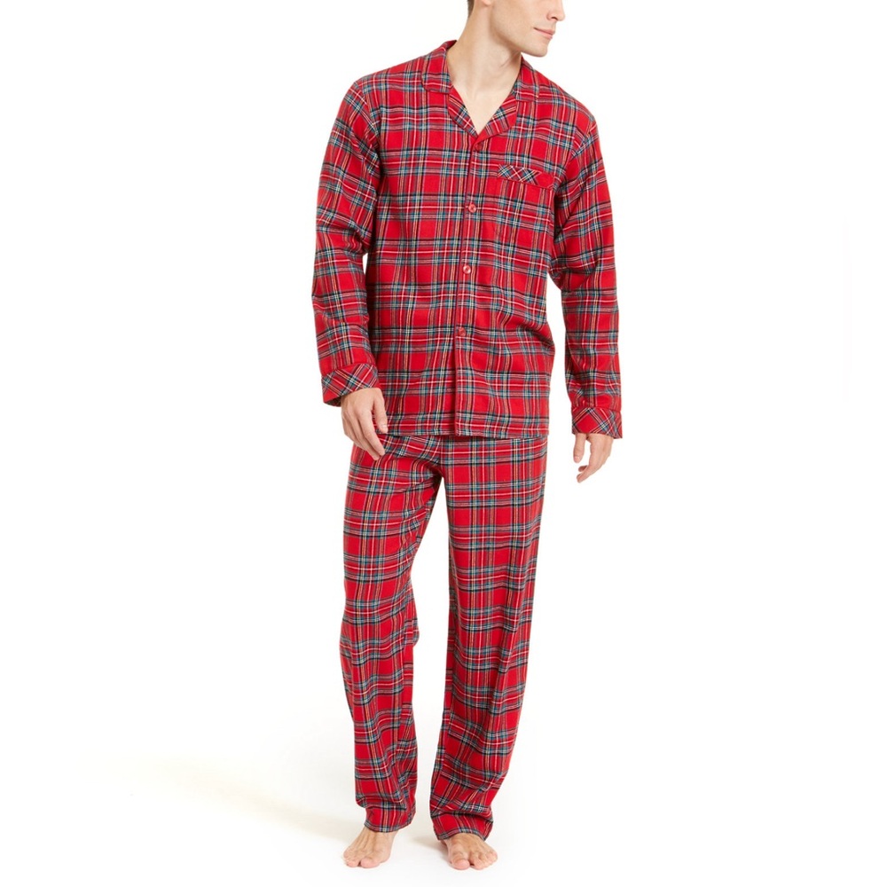 Macy’s Family PJs, man, size S, perfect conditions!!